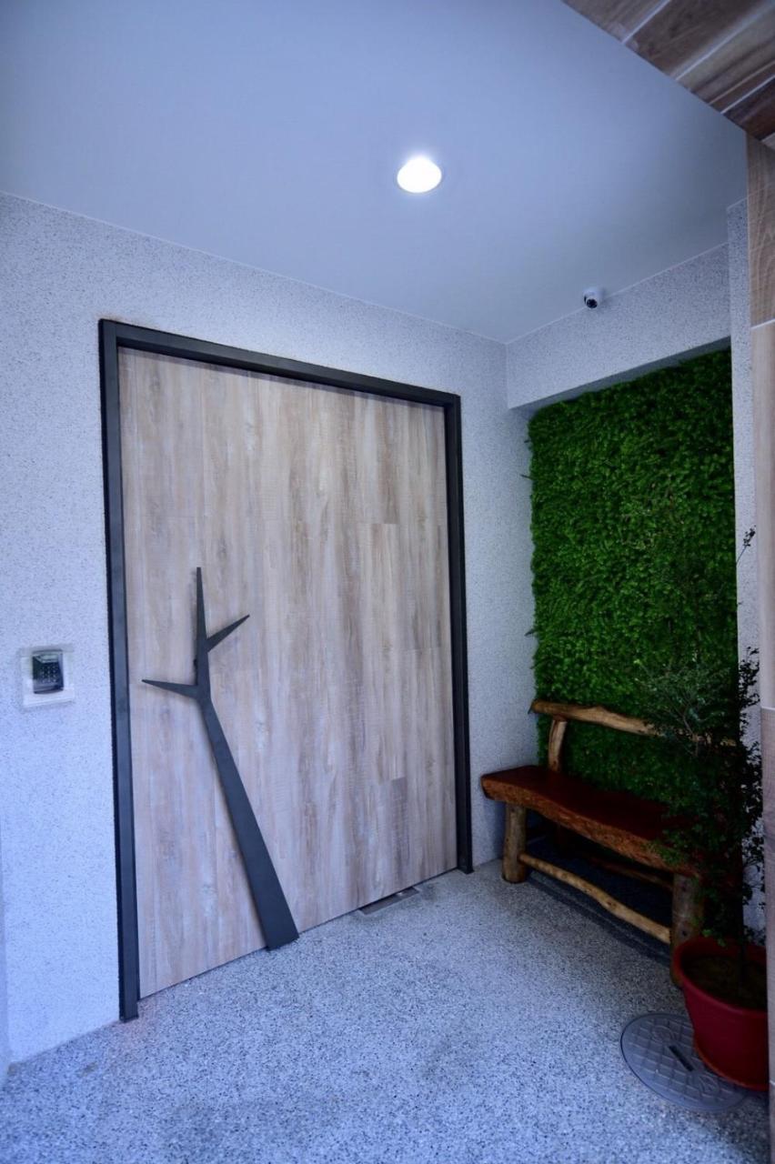 Sakagami Hotel Tainan Exterior photo